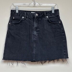 Topshop Moto Black Raw Hem Denim Mini Skirt Size US 6